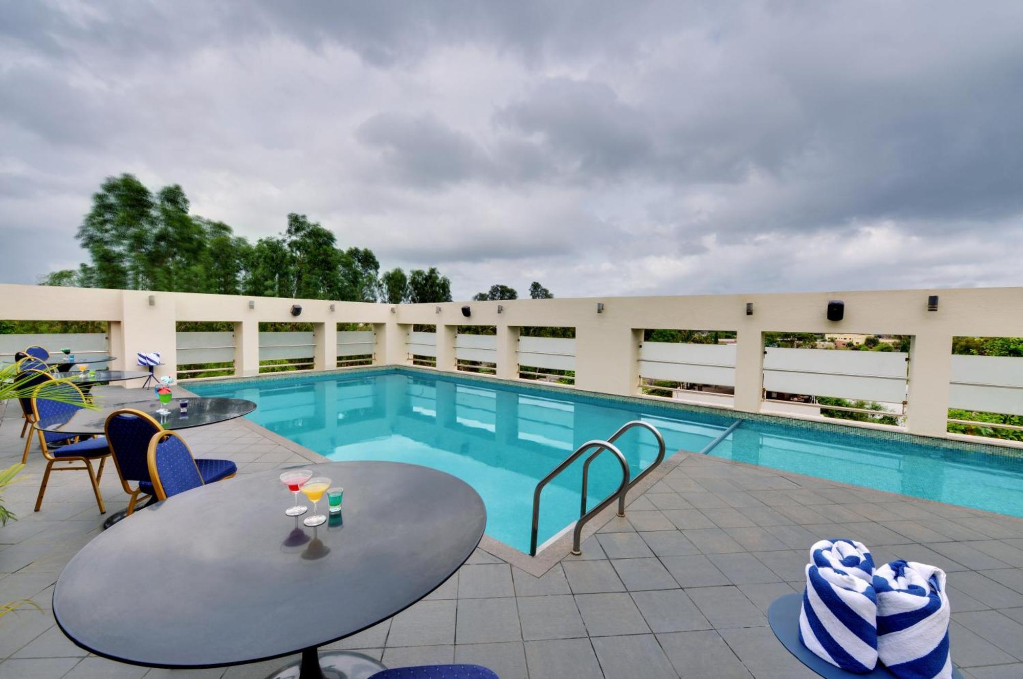 The Fern Residency, Vadgaon - Talegaon, Pune Buitenkant foto