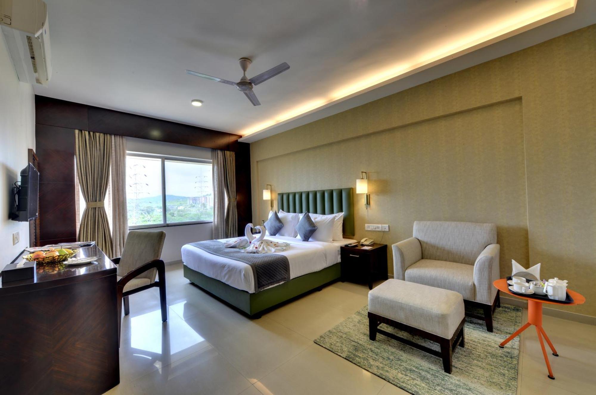 The Fern Residency, Vadgaon - Talegaon, Pune Buitenkant foto